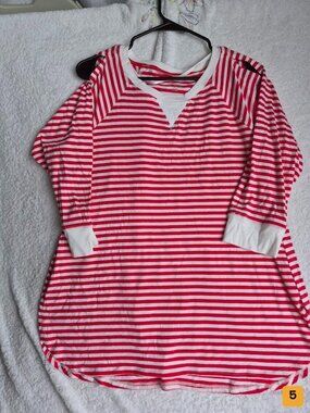 Calvin Klein Striped Performance Top Size M Red/White
